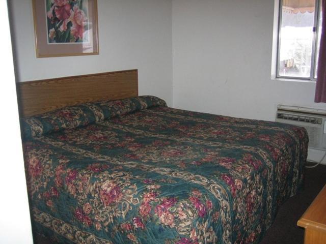 Mountain Trail Inn Logan Ruang foto